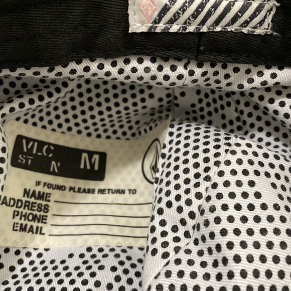 Volcom black 💯% cotton cap SZ M VLC - Picture 10 of 10